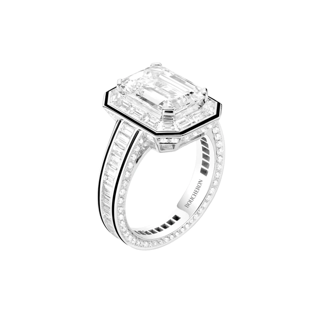 ブシュロン「ヴァンドーム リズレ」リング