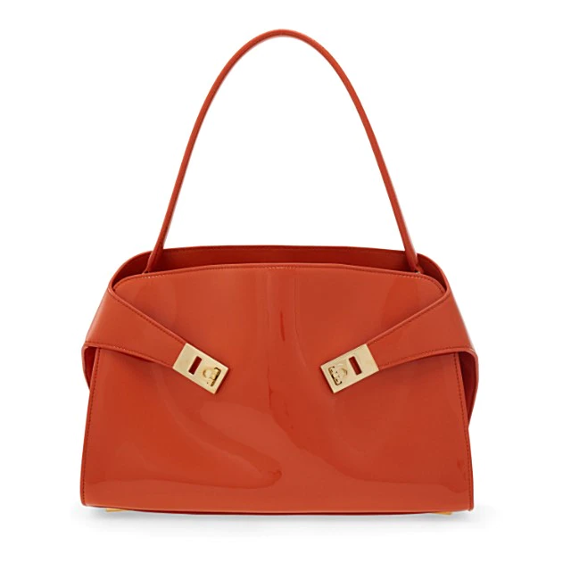 フェラガモ 「HUG」バッグ