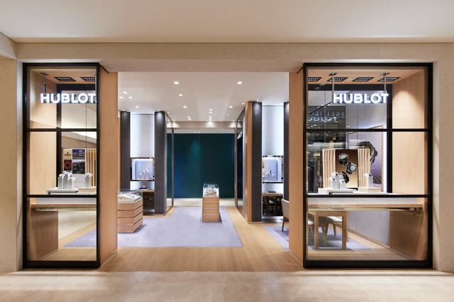 ウブロが大阪に新拠点を誕生、阪急うめだ本店に「アート・オブ・フュージョン」を体現するブティックがオープン