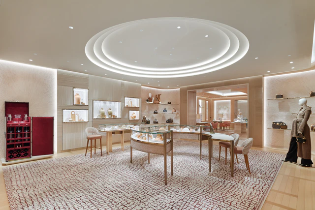 伝統と革新が交差する、ルイ・ヴィトン、阪急梅田店のリニューアルが提案する至高の体験