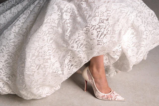 運命の一足を纏う贅沢、クリスチャン ルブタンから新作ブライダルコレクションが登場