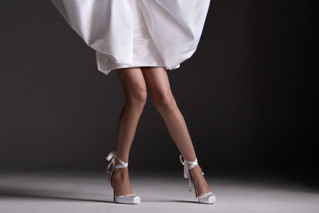 レッドソールが祝福する人生の門出、クリスチャン ルブタン、2026年新作の誘惑