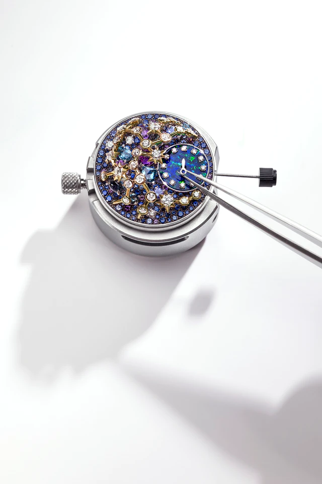 永遠の都の輝きを纏う、ブルガリ、エクレティカより誕生した至高のタイムピースたち