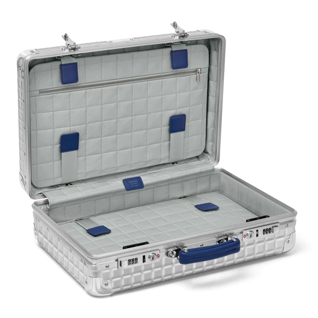 伝統のグルーヴがグリッドへと進化、リモワが放つ2026年春の最注目ラゲージを徹底解説