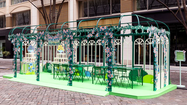 春を告げるパピヨンと動物たちの宴、ヴァン クリーフ&アーペルと過ごす至福の丸の内散歩