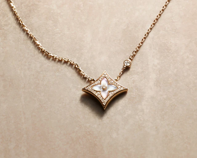 伝統のコードをモダンに昇華、ルイ・ヴィトン新作ジュエリーが放つエフォートレスな気品