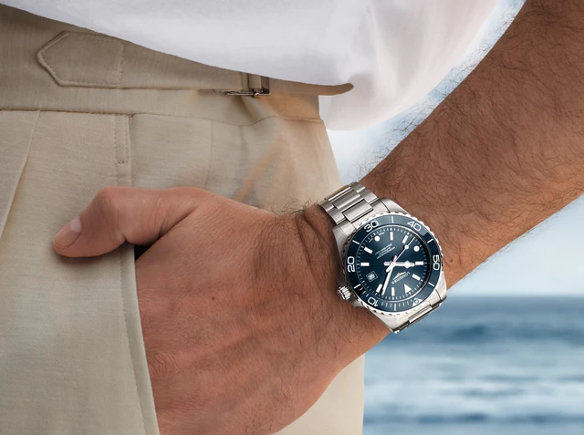 都会的な洗練と圧倒的なスペック、ロンジン、ハイドロコンクエスト、ワードローブの核となる名品