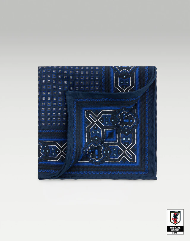ダンヒル 日本代表を支える矜持、SAMURAI BLUE COLLECTION 2026ポケットチーフ