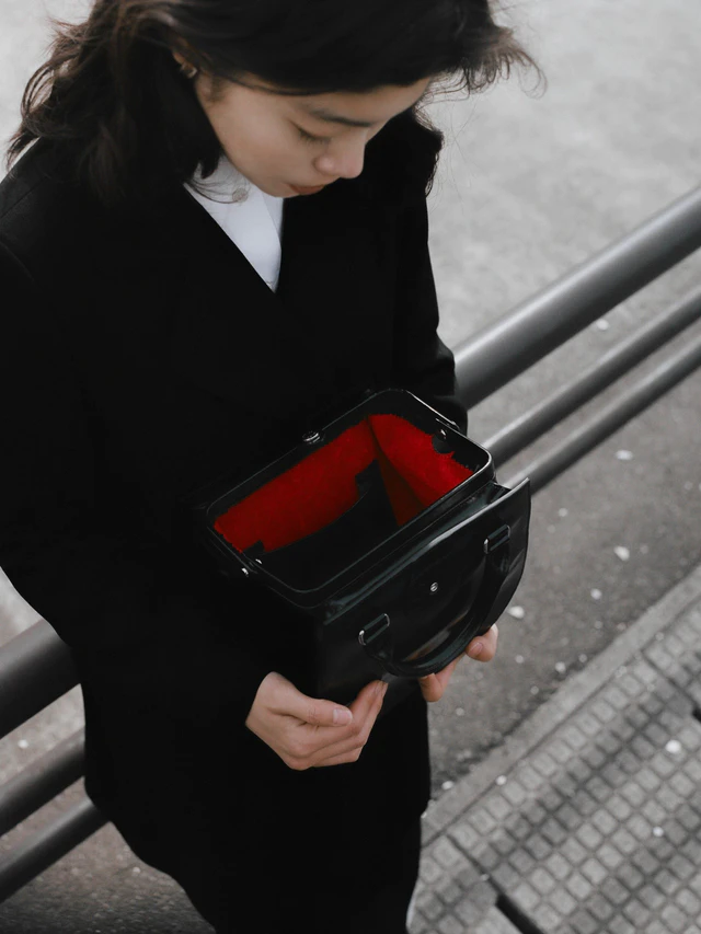 90周年の節目に誕生した名品、PORTER BUS GIRLが綴る働く女性へのオマージュ