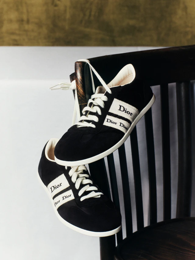ディオール「ディオール リボン」スニーカー登場、ヘリテージと現代性が交差する一足