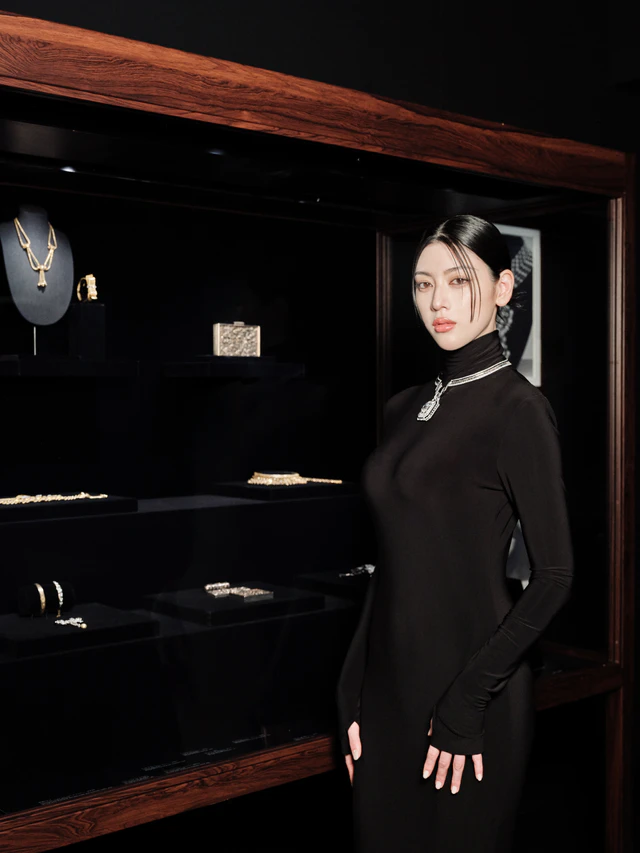 創業者フレデリック・ブシュロンの名を冠した新作、三吉彩花が体感する至高の輝き