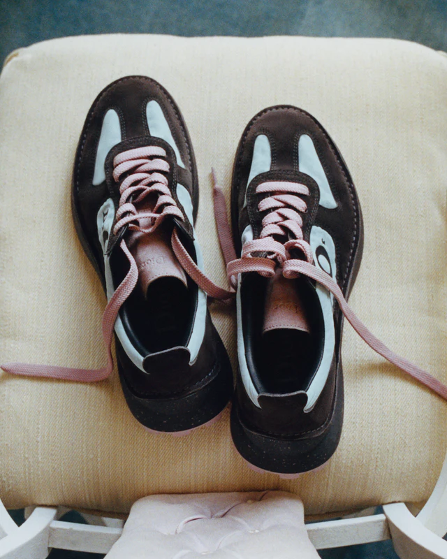 ディオールの新作スニーカー「ディオール スカッシュ」が登場、伝統とモダンが交差する一足