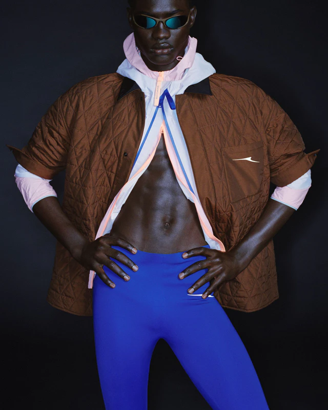 カナダグース「SNOW GOOSE BY CANADA GOOSE」モデル：サリウ・ディアニュ