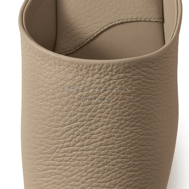 ボナベンチュラ × FARFALLA レザールームシューズ フロントロゴあり 