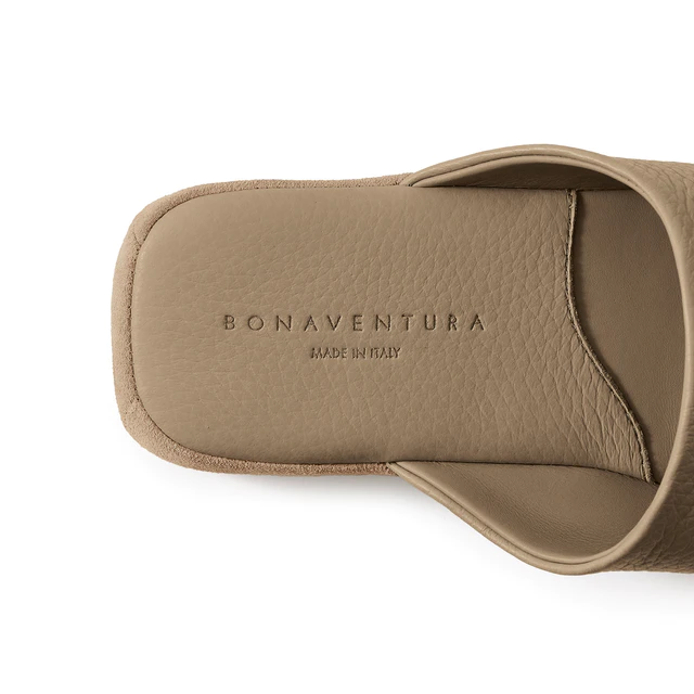 ボナベンチュラ × FARFALLA レザールームシューズ フロントロゴあり 