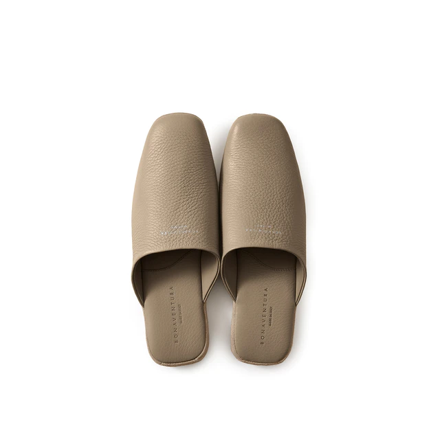 ボナベンチュラ × FARFALLA レザールームシューズ フロントロゴあり ファンゴ