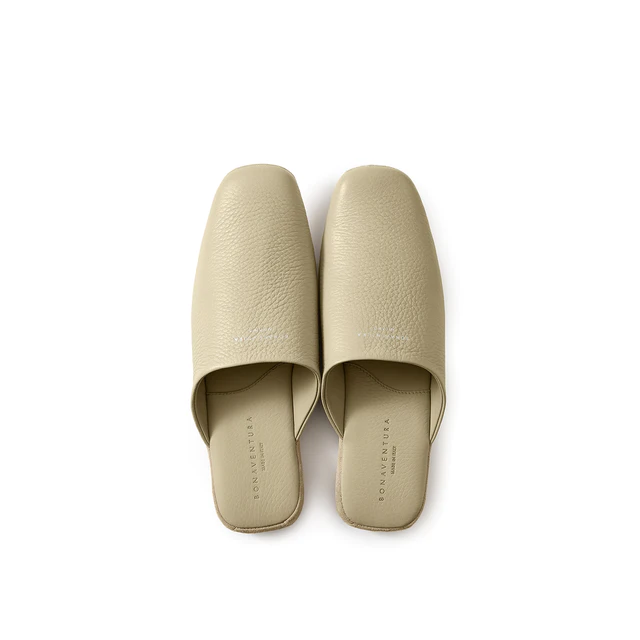 ボナベンチュラ × FARFALLA レザールームシューズ フロントロゴあり コルダ