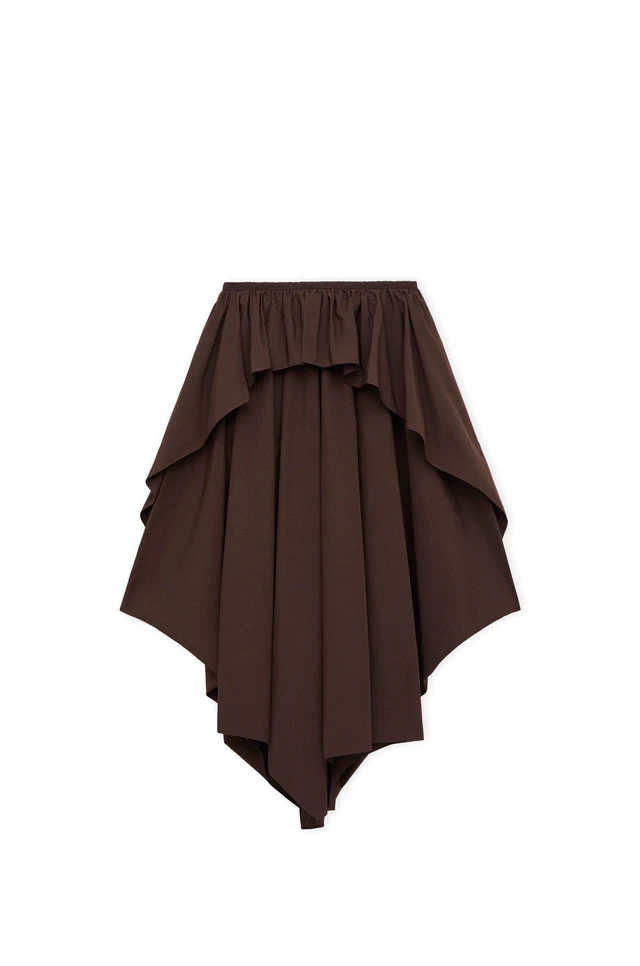 ロエベ「パウラズイビザ 2026」スカート