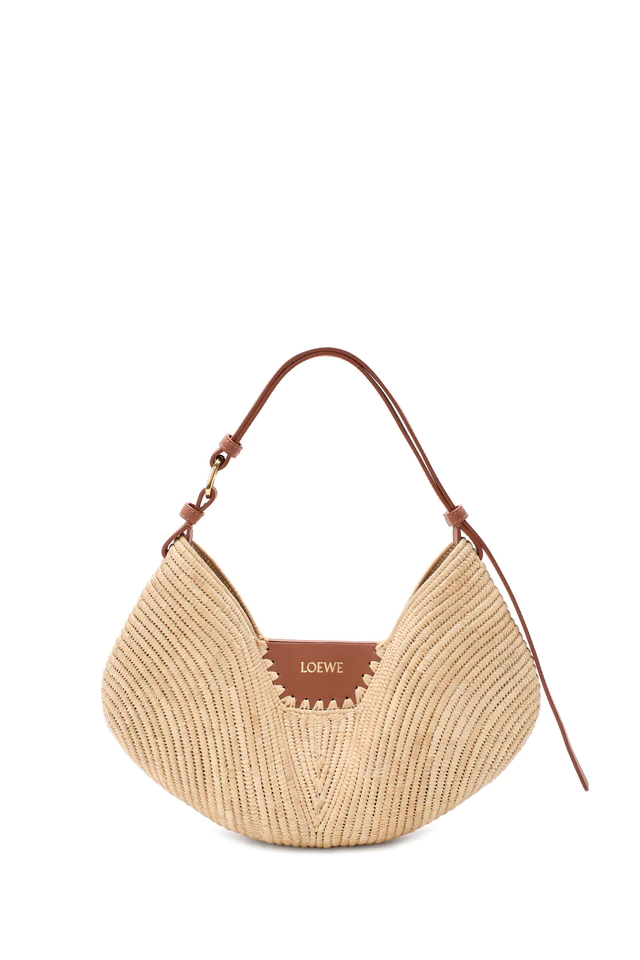 ロエベ「パウラズイビザ 2026」ロエベスイング バッグ