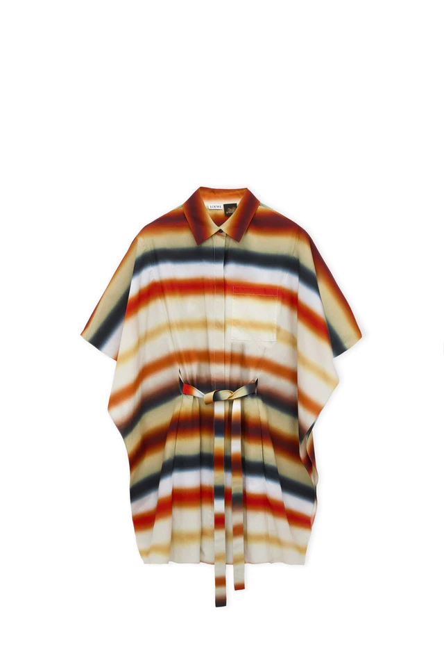 ロエベ「パウラズイビザ 2026」カフタン