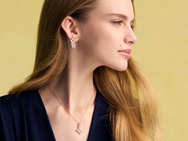 日常の装いを格上げするTASAKIのbalanceから軽やかな新作がお目見えです