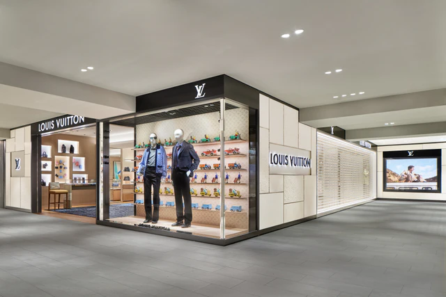 ルイ・ヴィトン、西武池袋店が提示する洗練の極み、二つのフロアに広がる美の世界