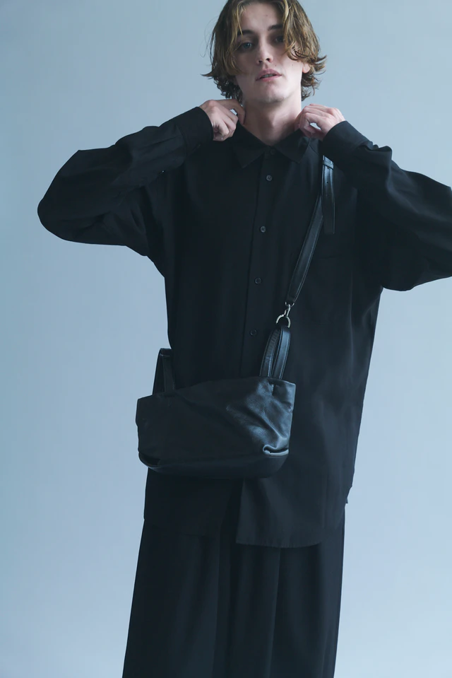 ヨウジヤマモトが提案する初夏のワードローブ、discord Yohji Yamamotoの新作バッグが5月8日より展開