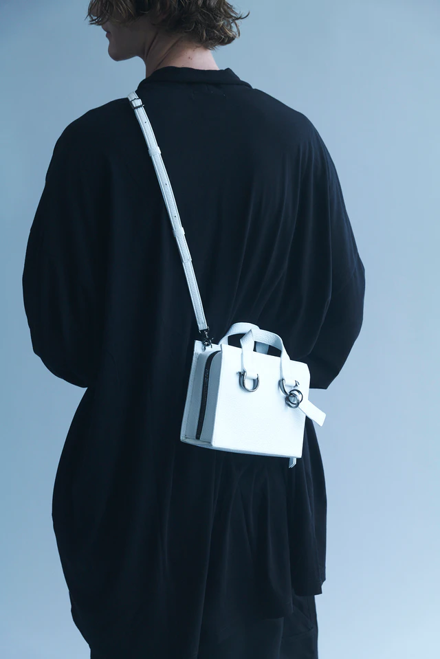 身体に溶け込む至高のフォルム、discord Yohji Yamamotoが贈るPUFF新作とイタリアンレザーの新色