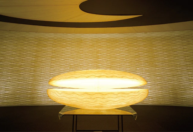 千年を超える手漉きの技がモダンに昇華、LVMH メティエ ダールが贈る和紙の特別展が幕を開ける