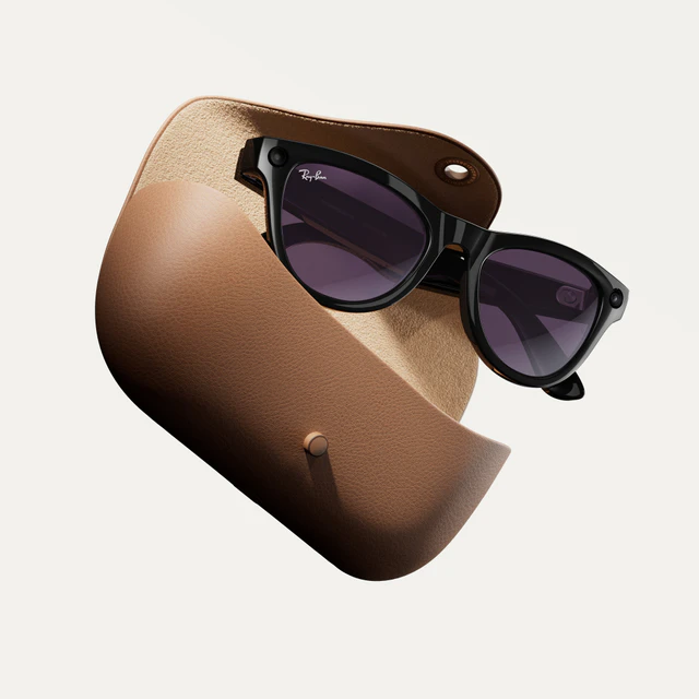 音声ひとつで世界とつながる喜び、Ray-Banが提案する現代のデジタルウェルネスと革新