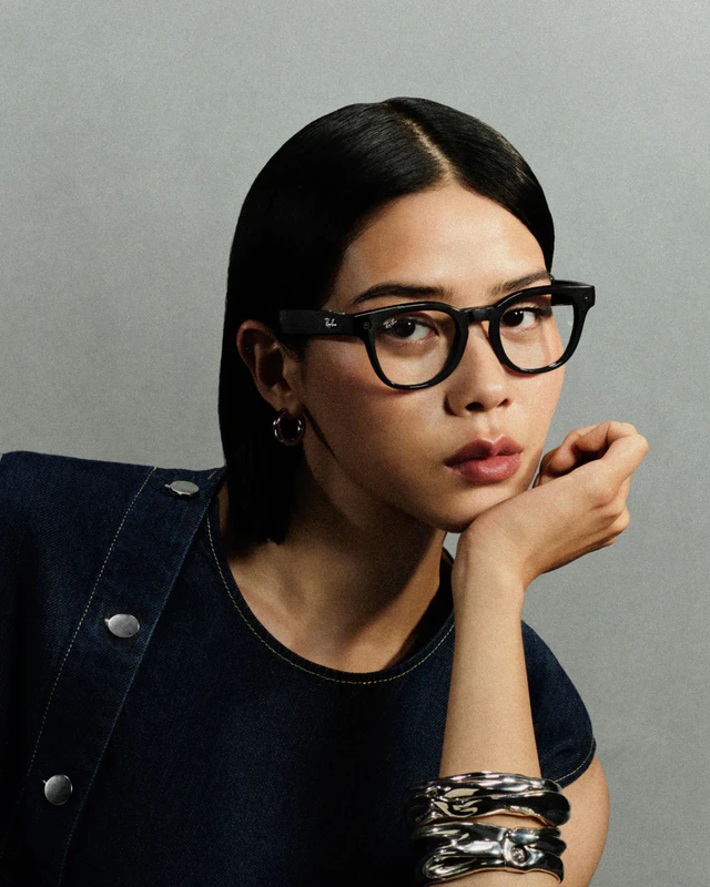 BLACKPINKのジェニーが表現するタイムレスな魅力、日本に上陸したRay-Banの最新作
