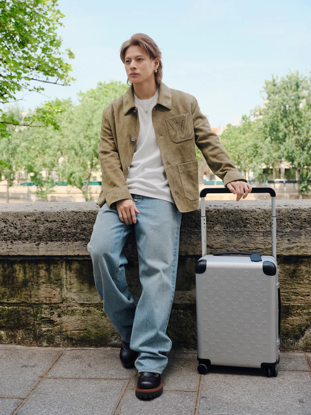 ルイ・ヴィトン、2027春夏メンズ・ファッションショーをパリで開催、平野紫耀が最新コレクションを体感