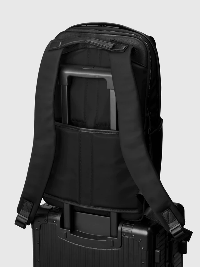 土屋鞄 TSUCHIYA KABAN リモンタ社製ナイロンと防水レザーを融合した新