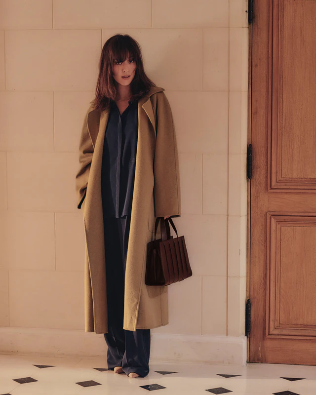 マックスマーラ新アイコン「Ready Coat」、中村アンから始まる3人の女性のエレガントな物語
