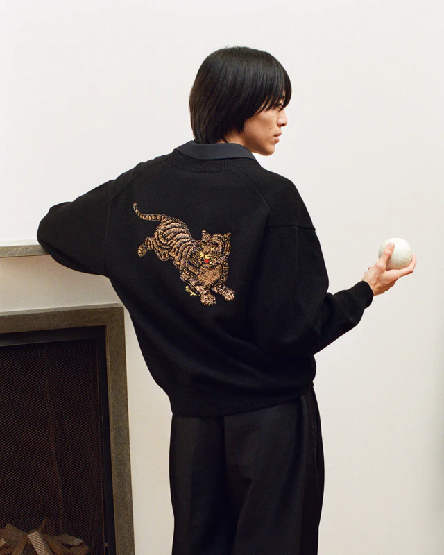 ケンゾー KENZO 「ジャンピング タイガー」、髙田賢三のアーカイブから