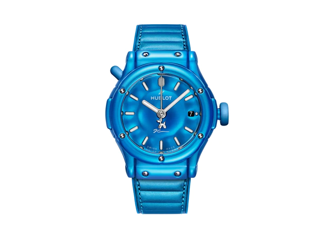 HUBLOT 「クラシック・フュージョン バルーン ドッグ by ジェフ・クーンズ ブルー」