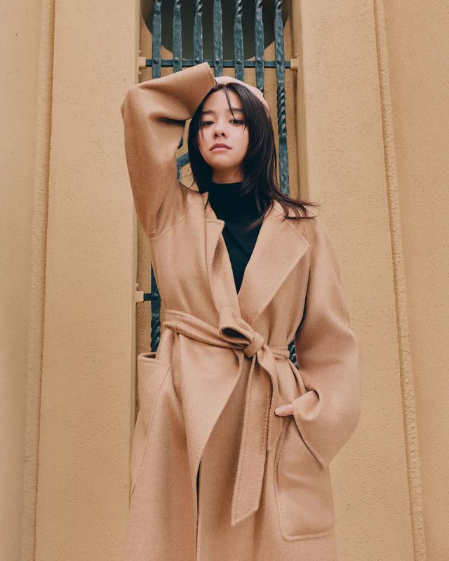 マックスマーラが「Ready Coat」キャンペーンを展開、堀田真由の佇まいに映る新しいエレガンス