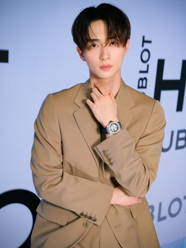 ウブロ「HUBLOT NIGHT」に野村康太が来場、「ビッグ・バン メカ-10 チタニウム」を纏って登場
