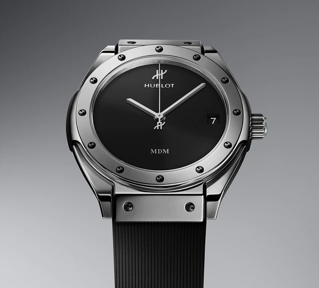 HUBLOT 「クラシック・フュージョン トリビュート ホワイトゴールド」