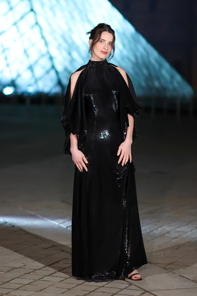 レベッカ・マルデール @ディオール 「LE GRAND DINER DU LOUVRE」