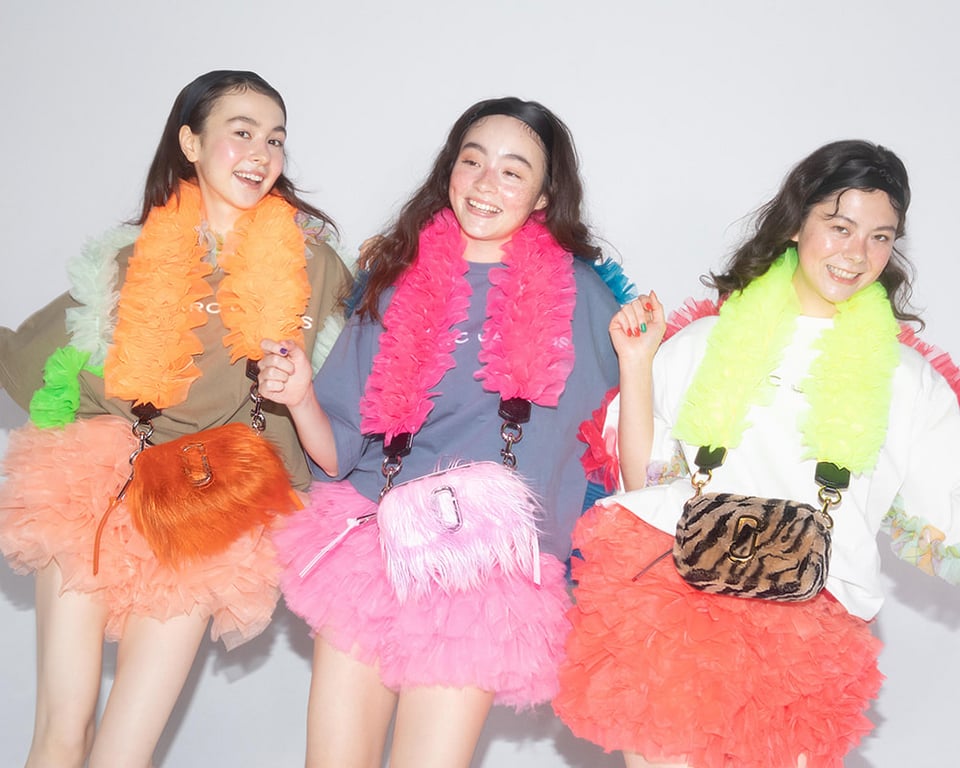 トモコイズミ マークジェイコブス　シュシュ2つ トモコイズミ マークジェイコブス シュシュ2つ トモコイズミ マーク