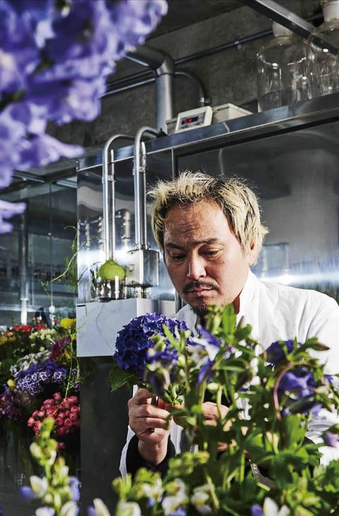 ディオール MAISON CHRISTIAN DIOR X AZUMA MAKOTO | Brand JOY