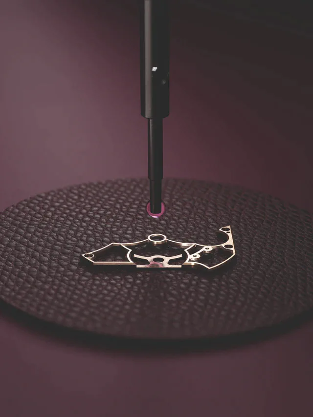 ダニエル・ロート、エクストラ プラット ローズゴールド スケルトン、DR002とDR002SRが紡ぐタイムレスなウォッチメイキング