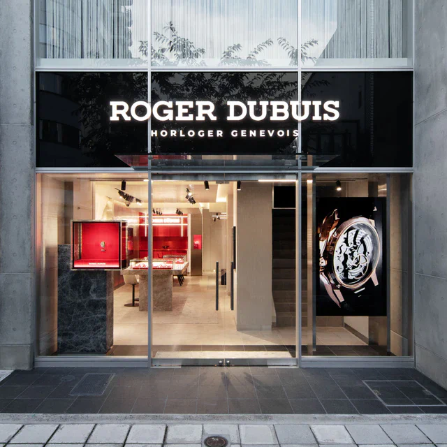 ロジェ・デュブイ 名古屋に待望のフラッグシップブティックをオープン