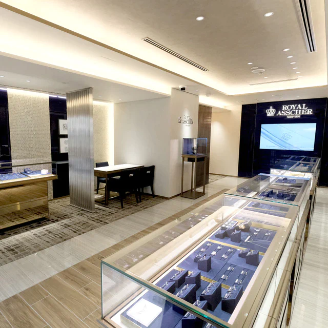 ロイヤル・アッシャー 170年の歴史を誇るROYAL ASSCHERが、「ロイヤル・アッシャー ブティック 名古屋」をグランドオープン