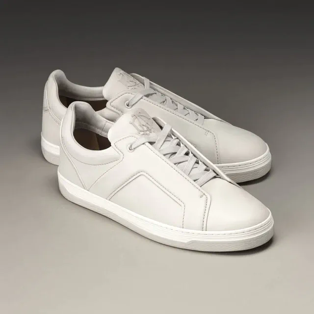 ダンヒル サイモン・ホロウェイが描く新たなフットウェア、テーラードスニーカーを発表