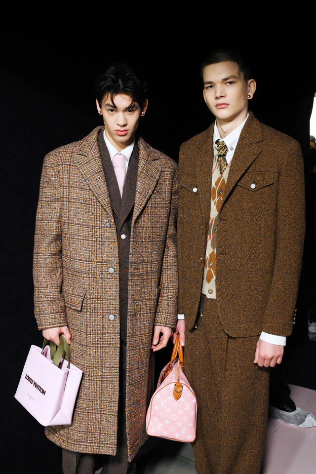 ルイ・ヴィトン ルーヴル美術館から、2025秋冬メンズ・コレクション