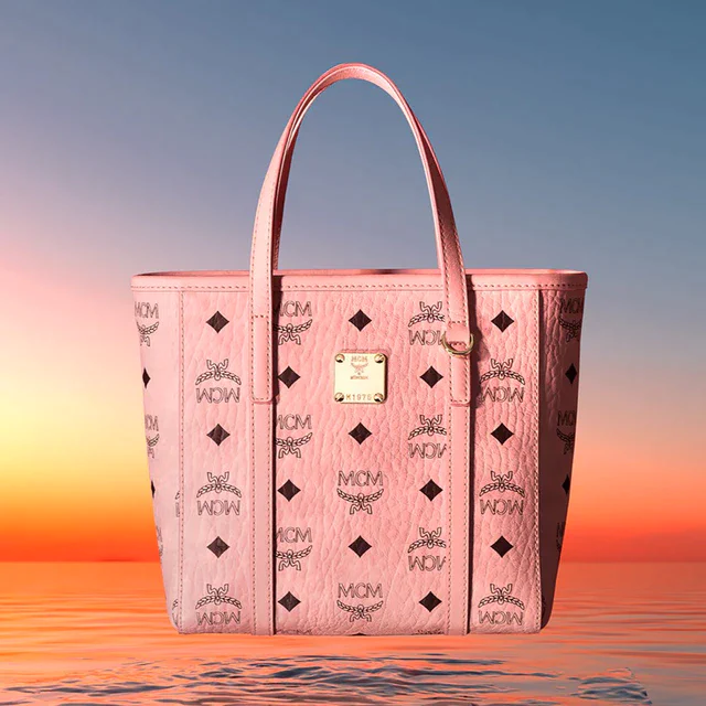 MCM 直感・機転・適応力を表現「巳年」を祝したカプセルコレクションを発表