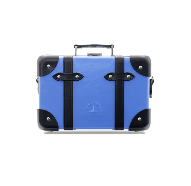 グローブ・トロッター 春の旅支度に彩りを添える、マイクロケース新色と限定特典キャンペーン開催中