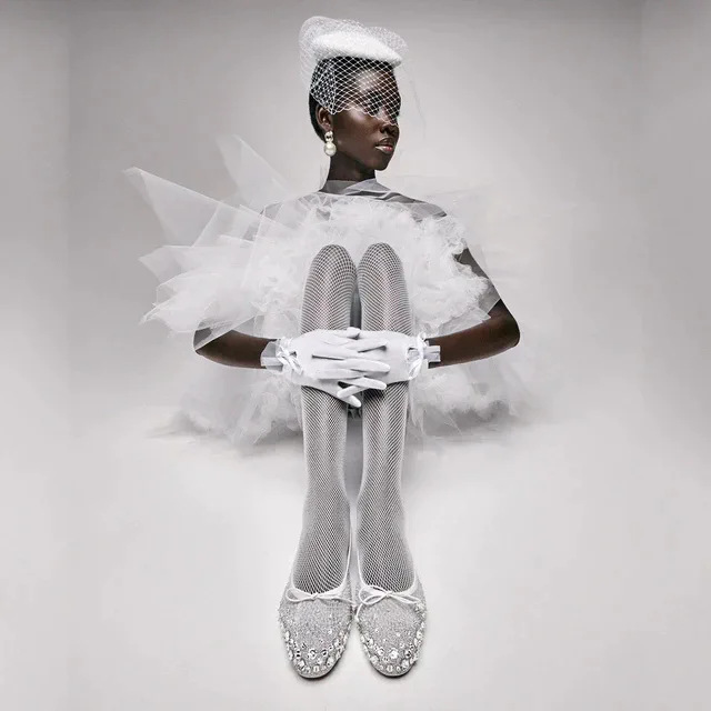 クリスチャン ルブタン 特別な日に寄り添う、2025年ブライダルシューズコレクションを発表